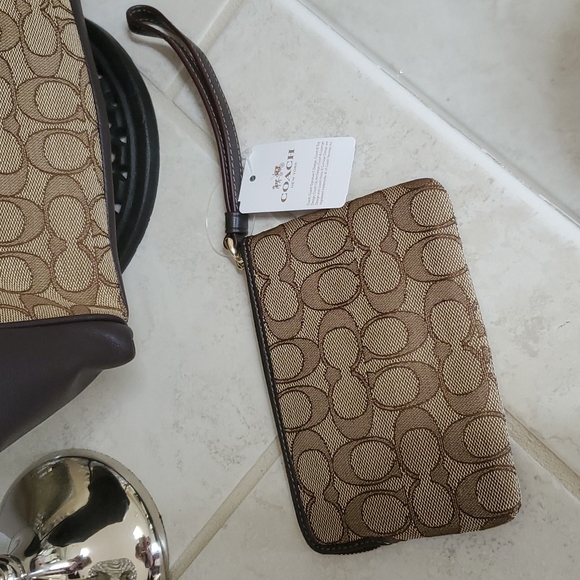 🤎🤎 COACH Lexy Signature Shoulder Bag & Matching Wristlet Wallet 🤎🤎 - Picture 5 of 15